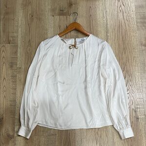 INTERMIX Ivory Keyhole Blouse (w/ goldish pewter colored accents) | Size: Small